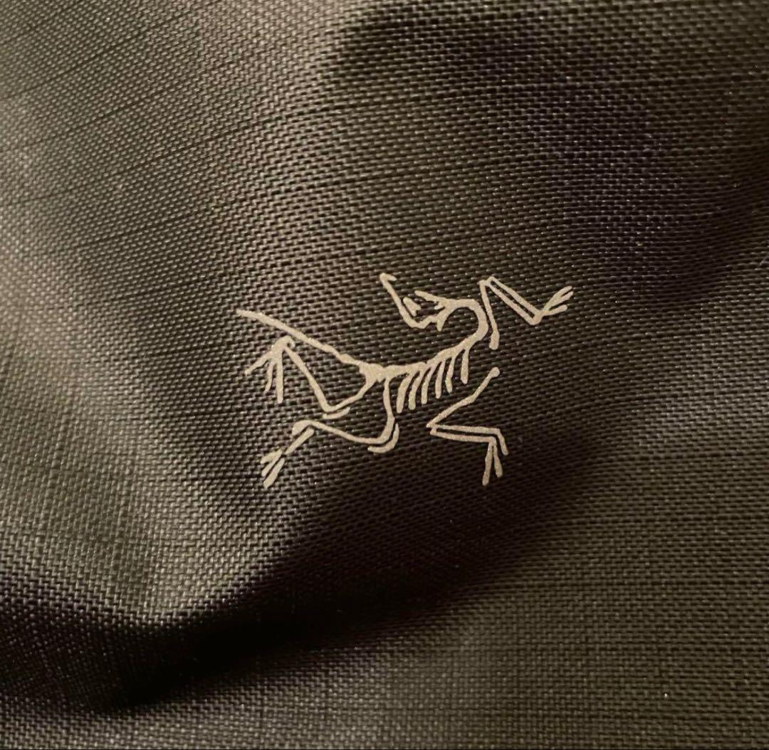 人気 アークテリクス グランヴィル10 メッセンジャーバッグ ブラック