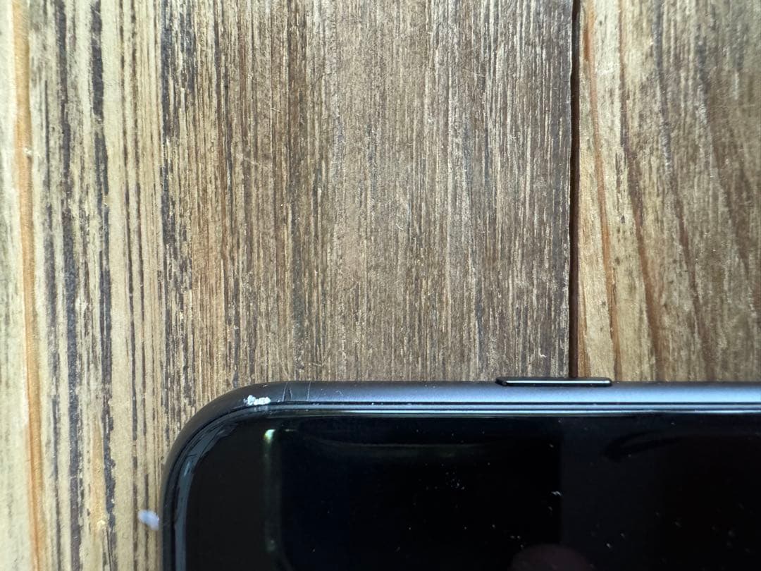 Apple iPhone SE (第2世代) SIMロック有