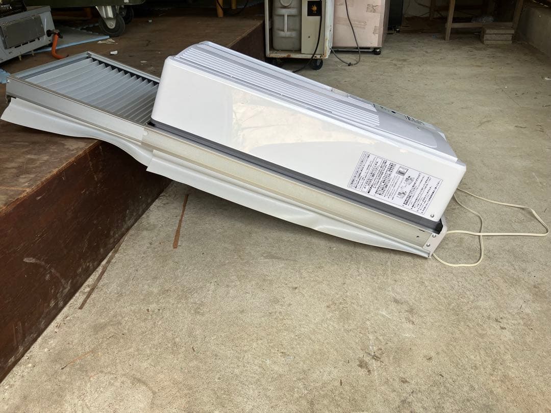 コイズミ 窓用エアコン 4.5~7畳用 リモコン付き KAW-1622 【美品】