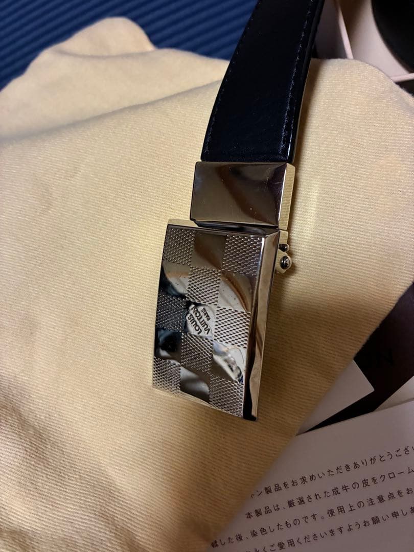 LOUIS VUITTON 黒いベルト ダミエバックル