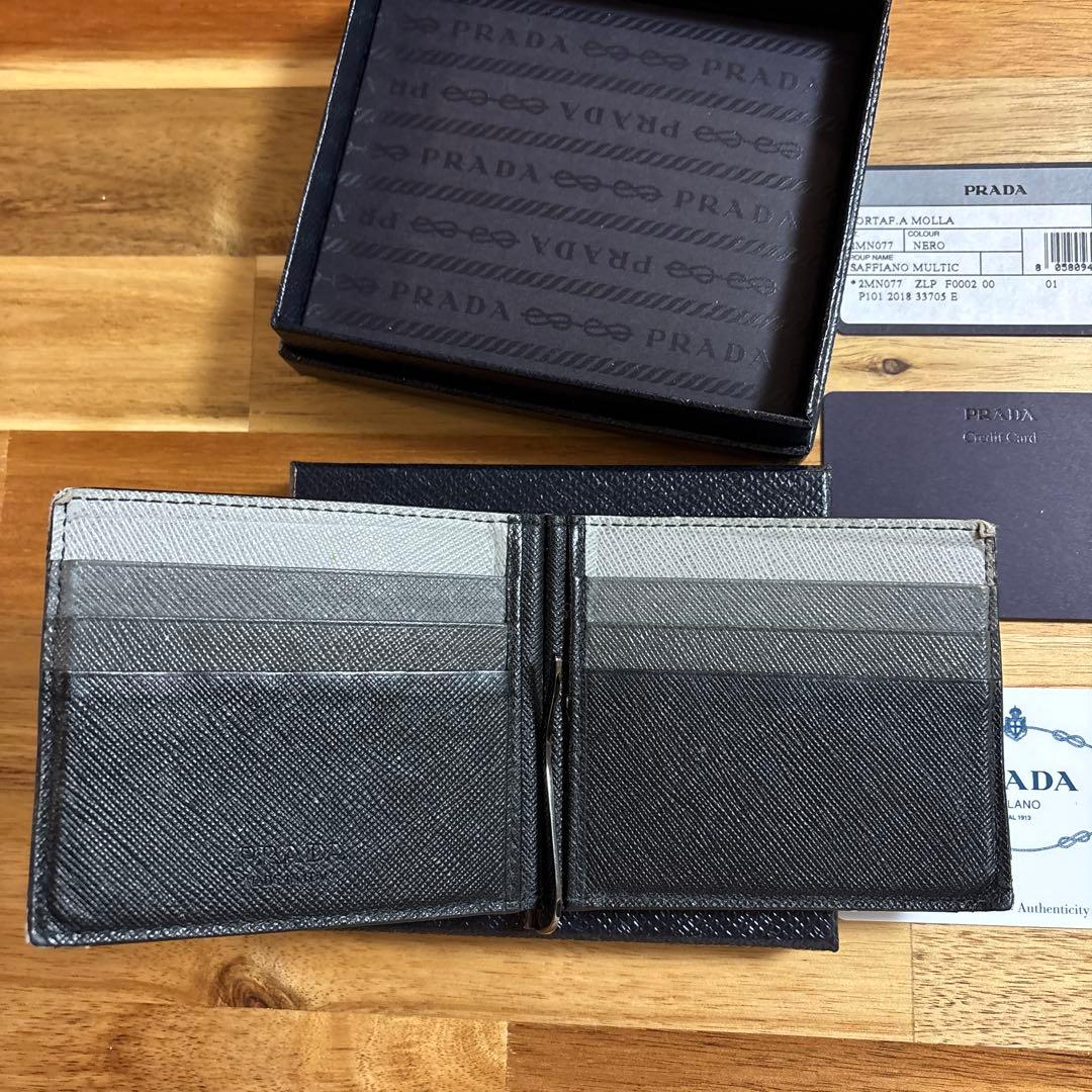 PRADA マネークリップ黒