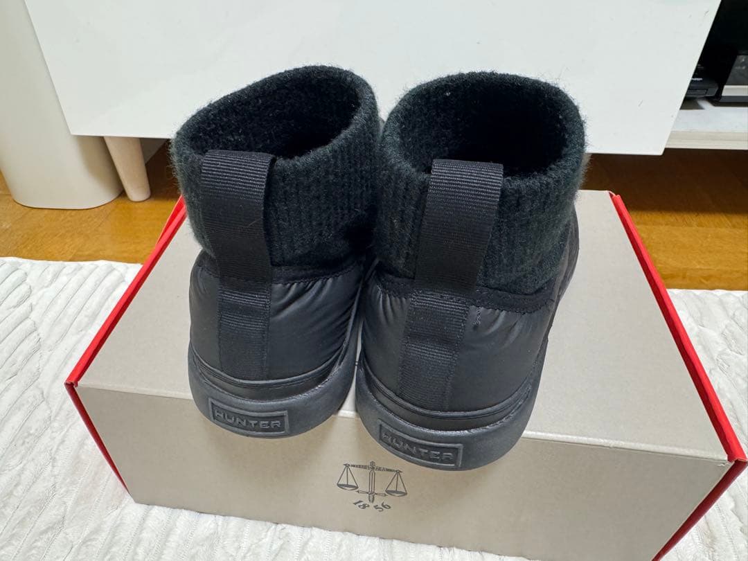 HUNTER ブラックダウンブーツ ニットカフ付き