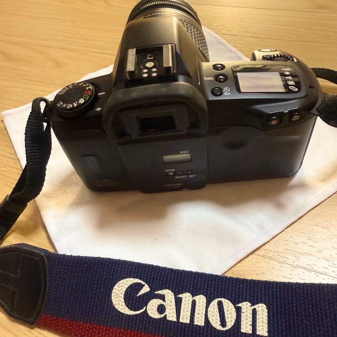 Canon EOS Kiss一眼レフフィルムカメラ とレンズセット