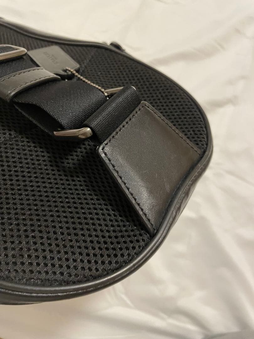 COACH　グラハム　パック　シグネチャー　クロスボディ　ボディバッグ　PVC