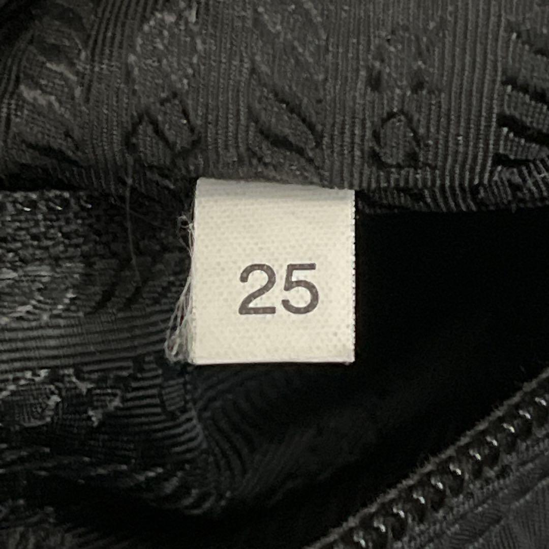 プラダ　カメラバッグ　ショルダーバッグ　三角ロゴ　横型　ナイロン　レザー　y2k