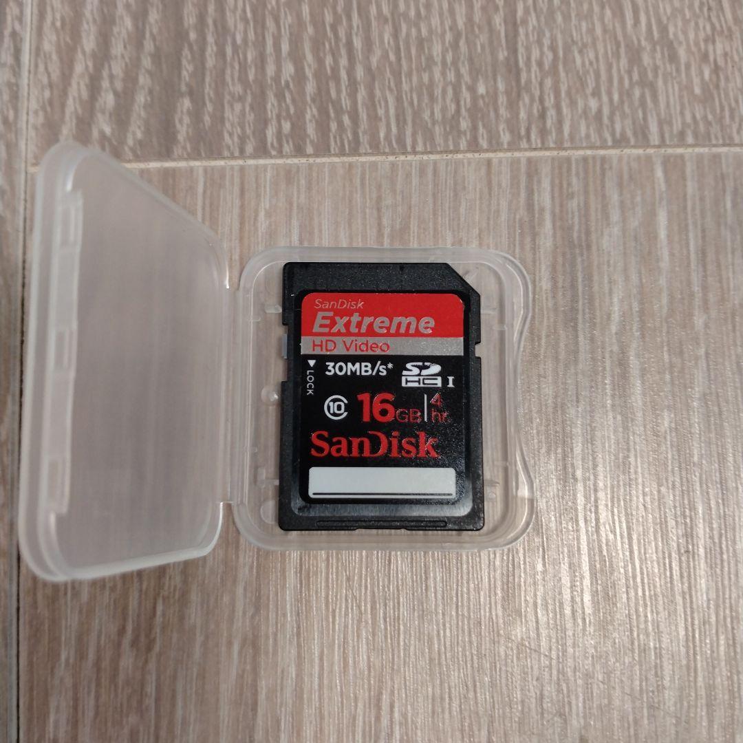 SONY Nex-5 ミラーレスカメラ シルバー 本体と付属品