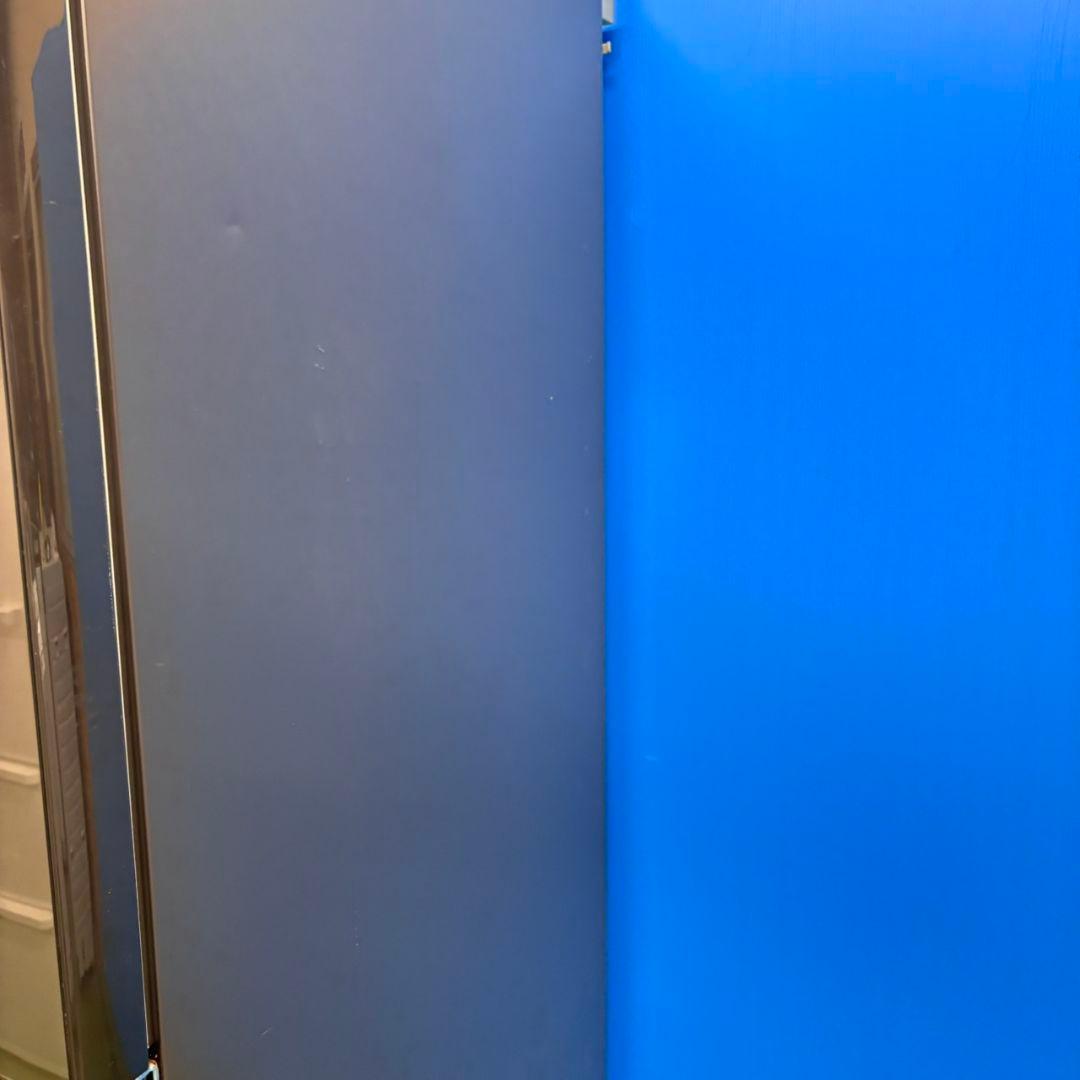 671 鏡面デザイン　大型冷蔵庫　500L強　右開き　自動製氷機　極美品　大人気