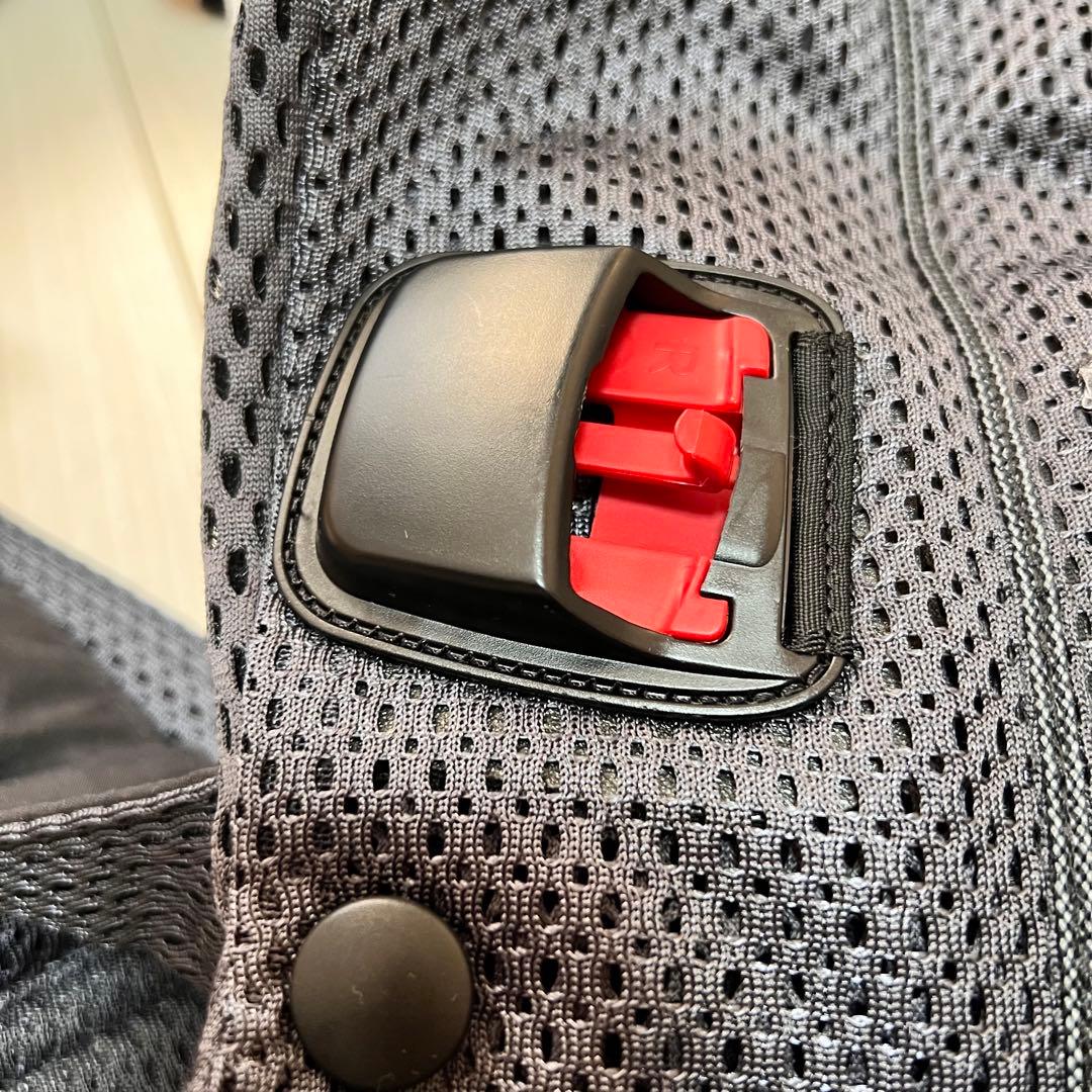 BABYBJÖRN 抱っこ紐 ワンカイAIR ダークグレー