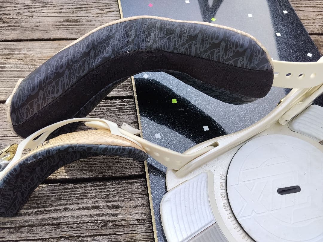 スノーボード 2点セット SCOOTER DAYLIFE 147 FLUX 蛇柄