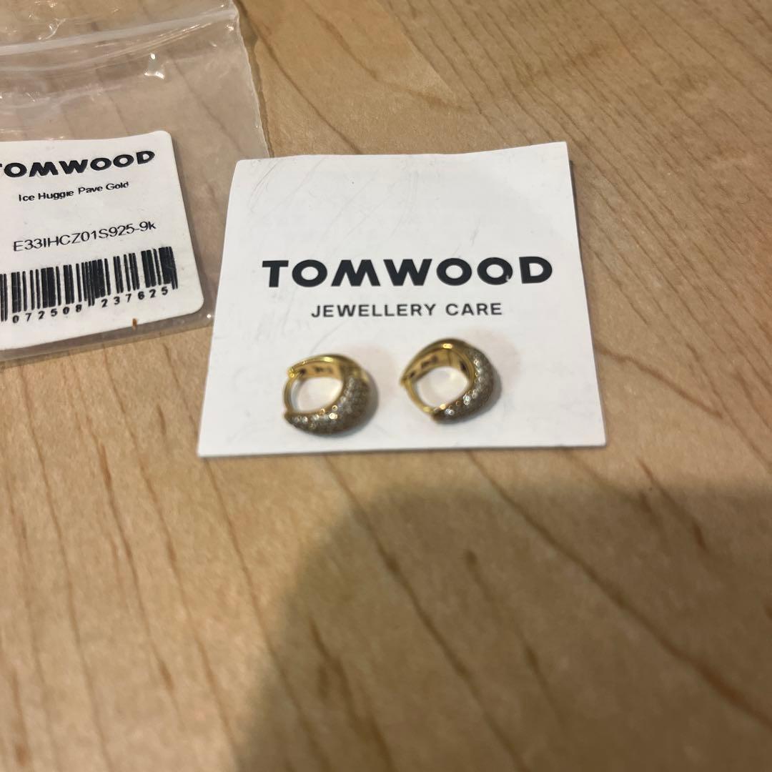 Ice Huggies Pave Gold ピアス