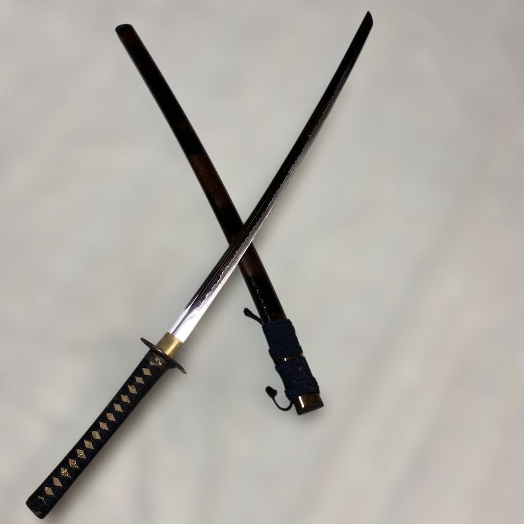 居合刀 濃緑柄 龍彫透し丸鍔 黒茶斑尾鞘