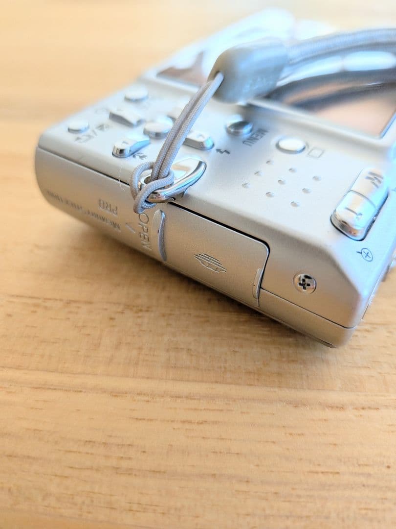 SONY Cyber−Shot DSC-T10 デジタルカメラ　美品