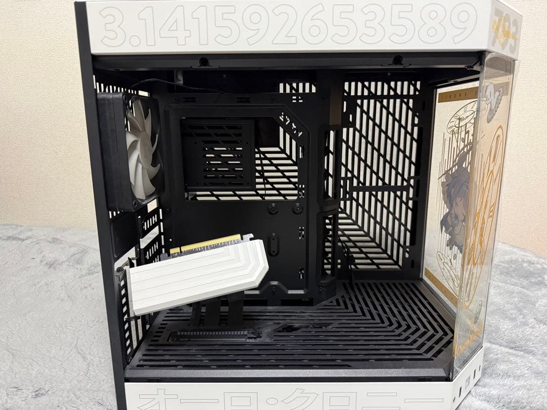 HYTE Y60 PCケース OURO KRONII EDITION