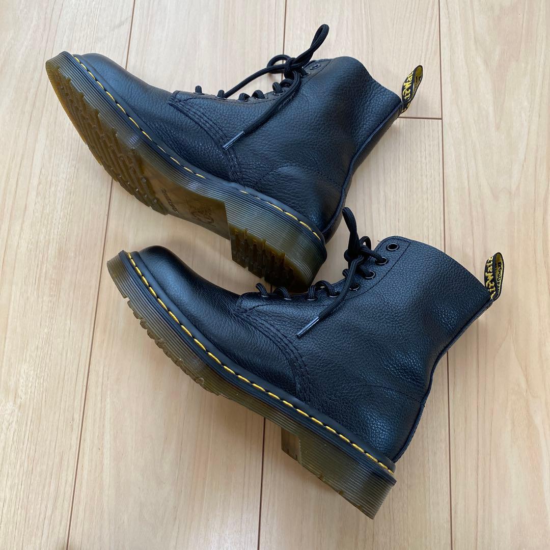 ドクターマーチン　8ホール　PASCAL VIRGINIA 13512006 黒