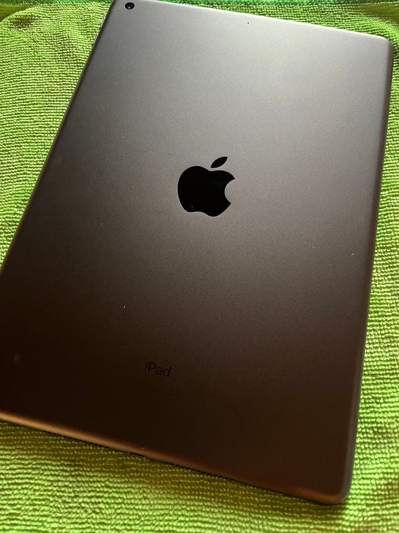 Apple iPad 第9世代　スペースグレー 本体　64G