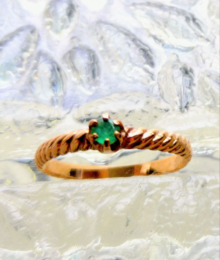 k9エメラルドリング刻印あり