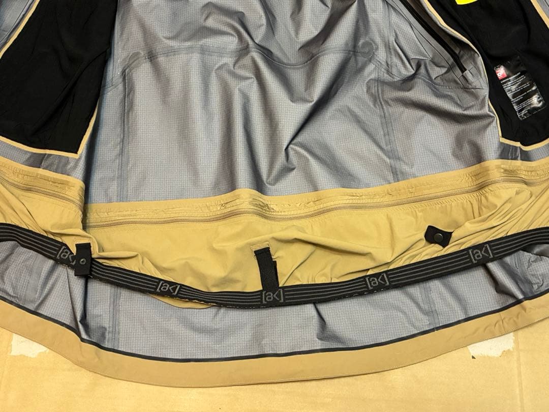 Burton [ak] HOVER GORE-TEX Ｍサイズ