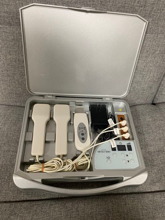 美顔器　メソ500 エステツイン