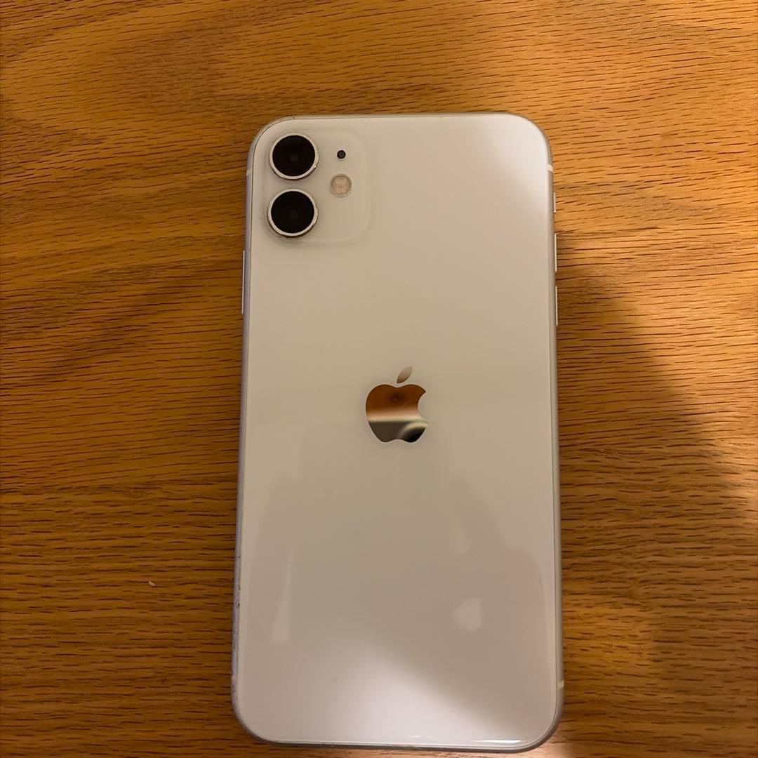 Apple iPhone 11ホワイト 6.1インチ