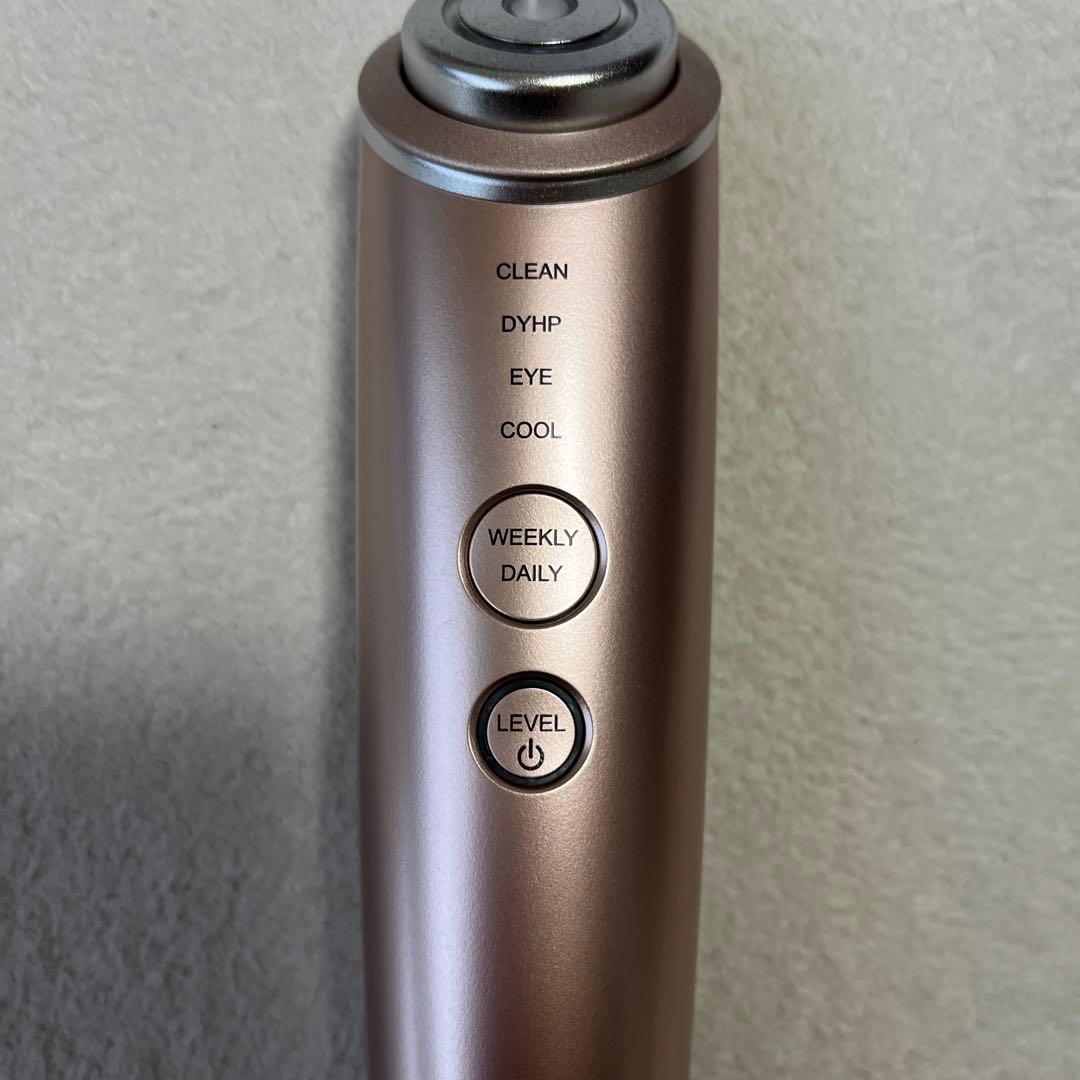 YA-MAN 美顔器 フォトプラスシャイニー　M18