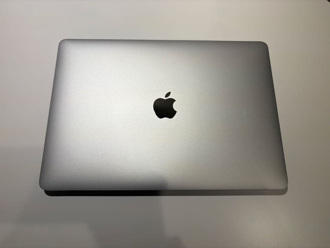 M1 MacBook Air 13インチ 8GB / 256GB シルバー