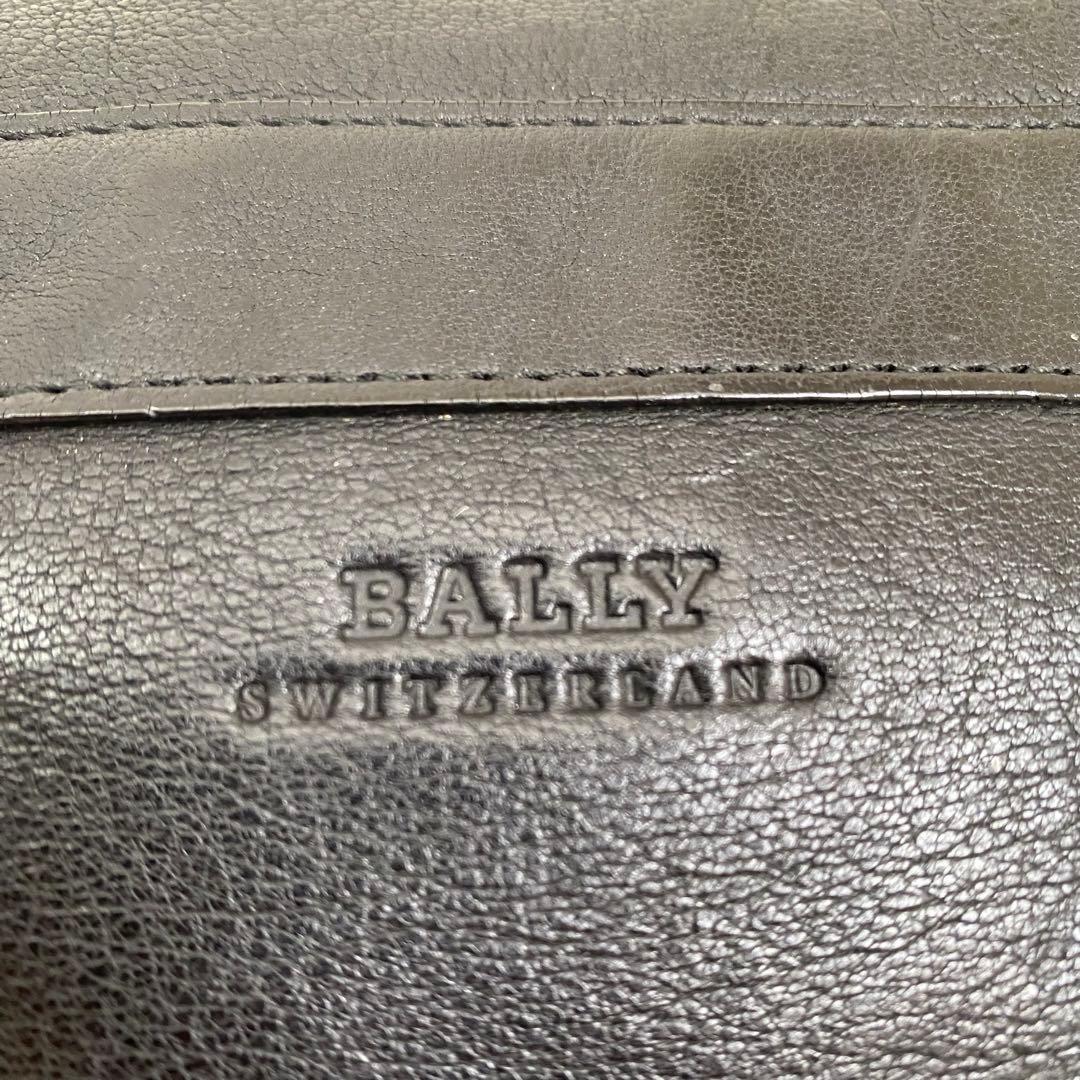 バリー　BALLY ショルダーバッグ　メッセンジャーバッグ　本皮　ブラック