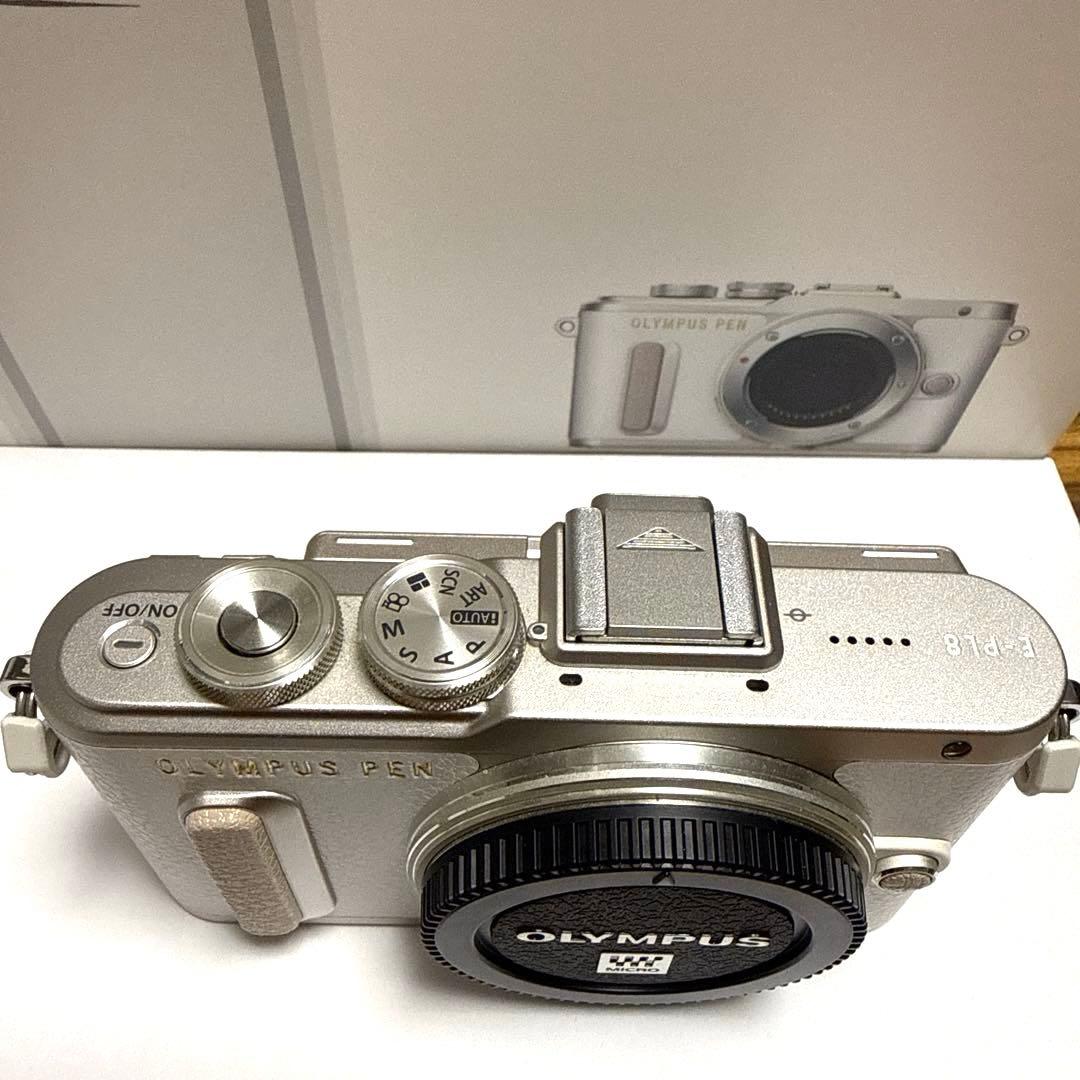 美品⭐︎OLYMPUS PEN E-PL8 ホワイト ダブルズームキット