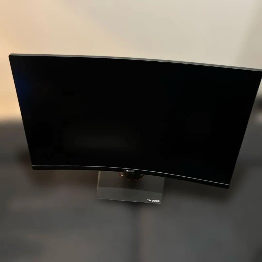 ASUS TUF GAMING VG32VQ 31.5インチ 曲面モニター 本体