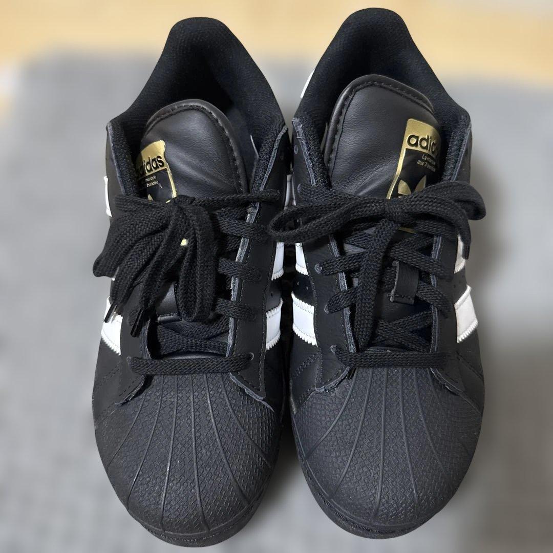 adidas SUPERSTAR ブラック/ホワイト スニーカー