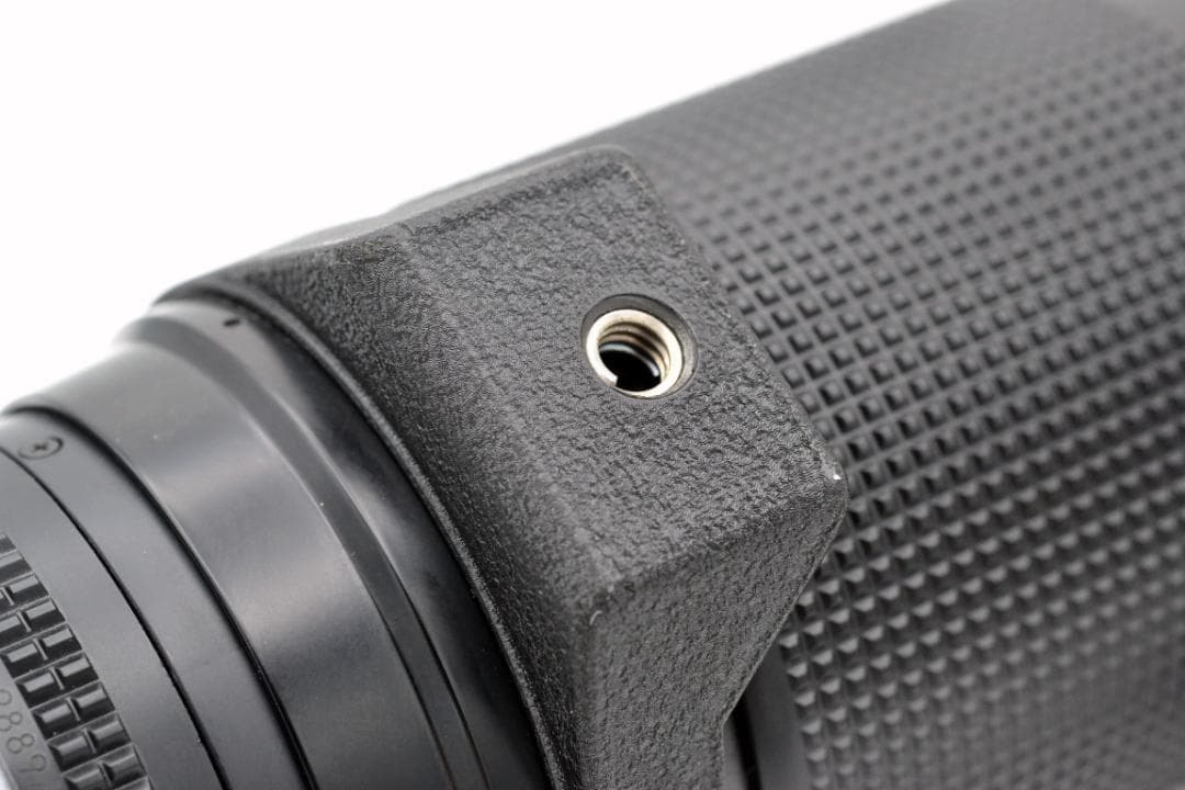 Nikon AF NIKKOR 75-300mm 4.5-5.6 三脚座付