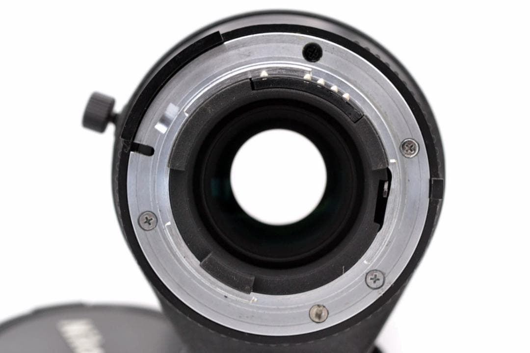 Nikon AF NIKKOR 75-300mm 4.5-5.6 三脚座付