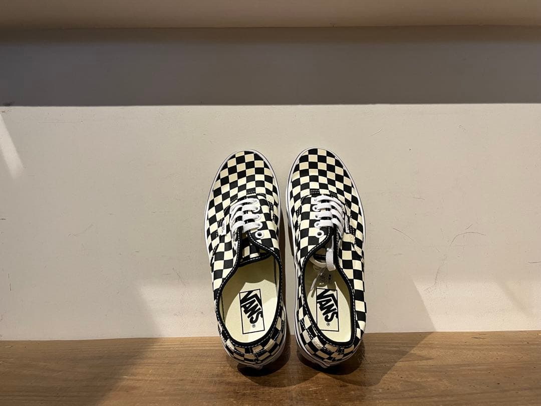 VANS AUTHENTIC checker 黒白 US正規品 赤箱 27.5
