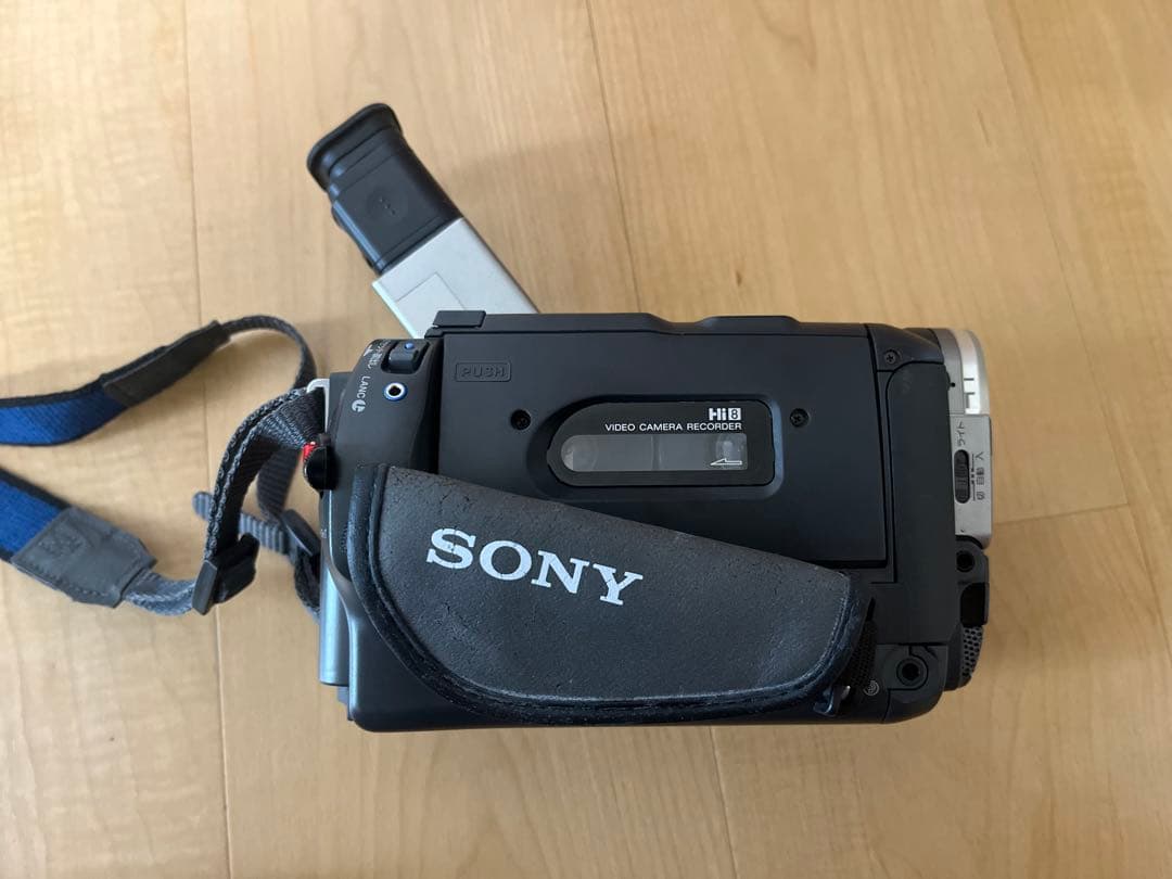 SONY Handycam CCD-TRV80 ビデオカメラレコーダー Hi8