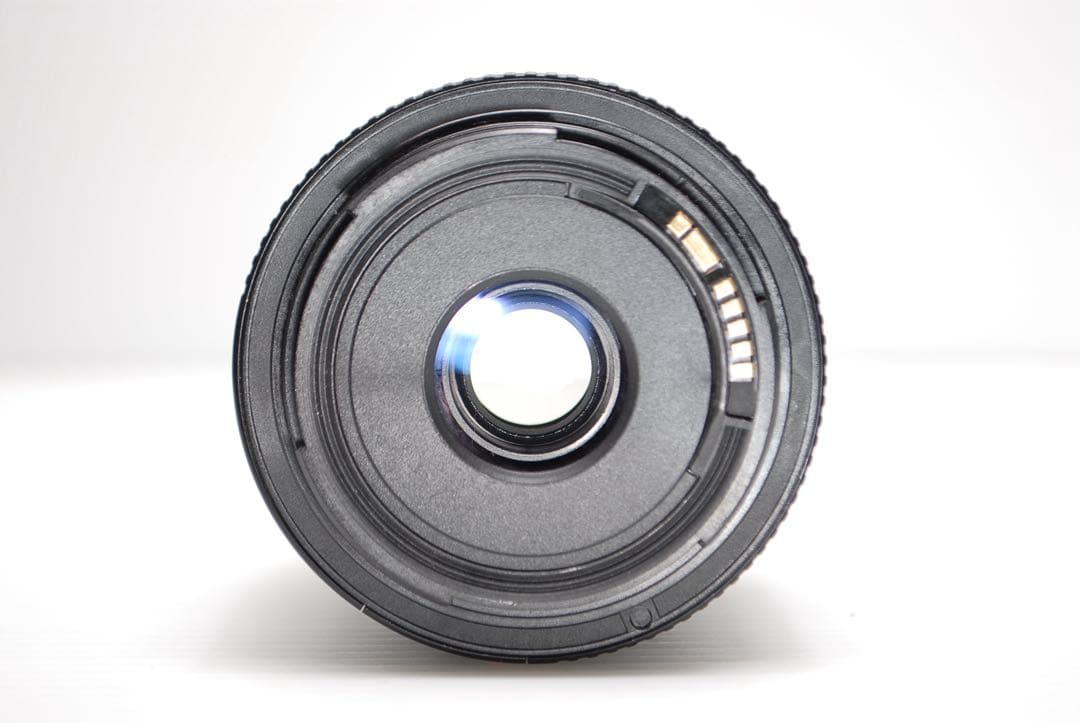 ❤️Canon EOS 6D❤️軽量モデル 中級者向け一眼レフ Wi-Fi内蔵