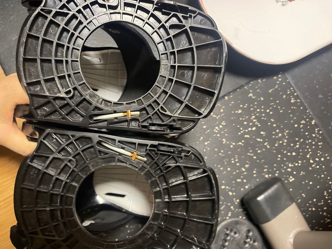 FLOWスノーボードビンディング 黒 Lサイズ リアエントリー