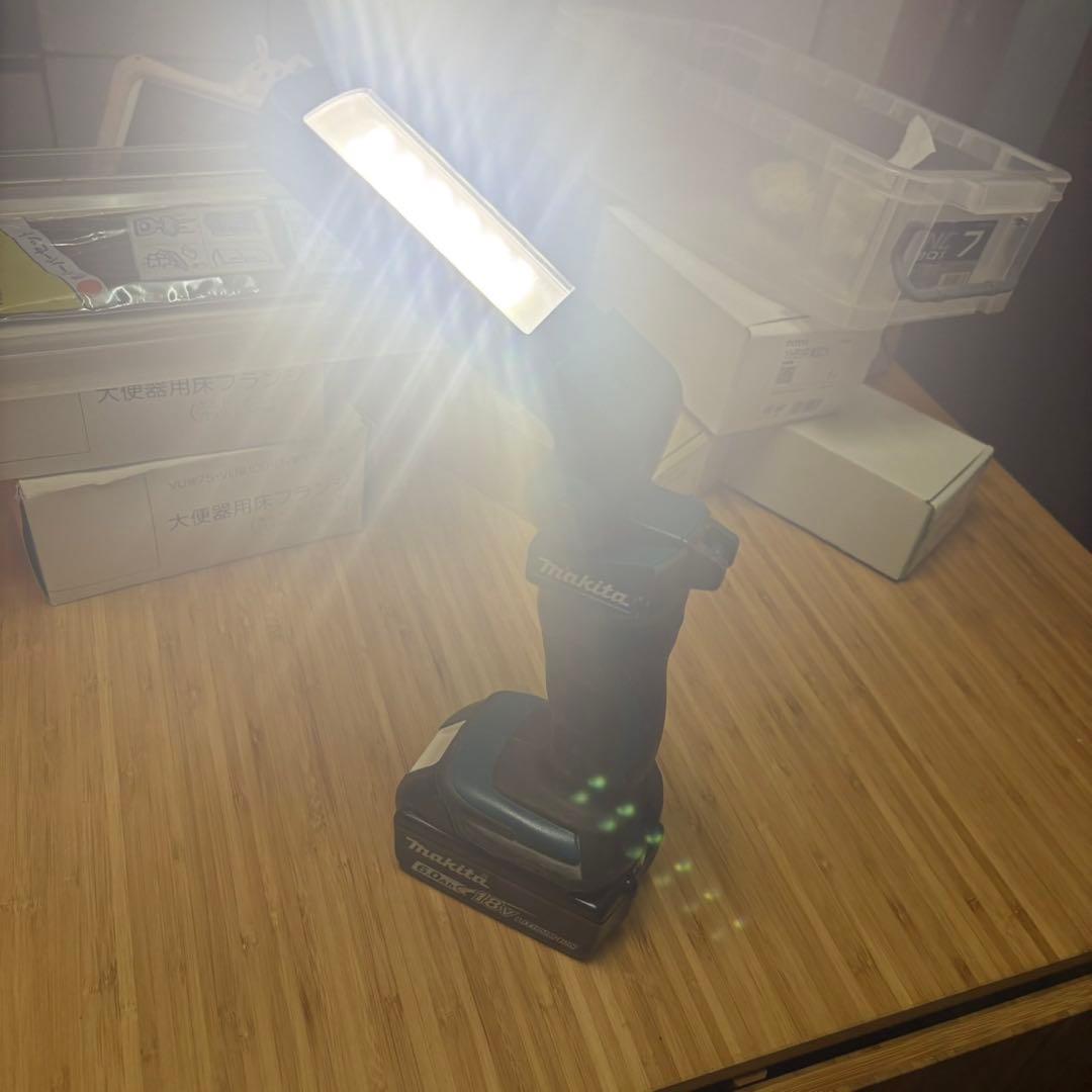 Makita ML801 ハンディライト 6.0Ah 18V