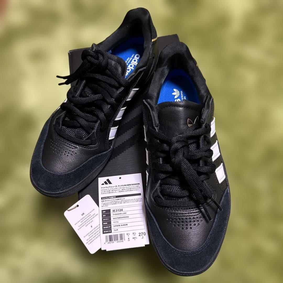ぽんぽこさん adidas Tyshawn Low ブラック/ホワイト