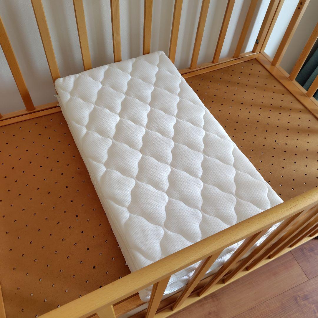 カトージ　ベビーベッド　ハイタイプ　ツーオープン　ナチュラル