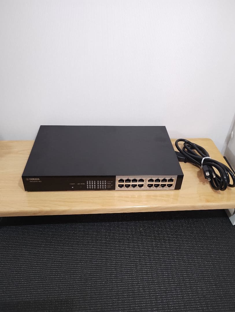 YAMAHA SWX2210-16Gスイッチングハブ　（4