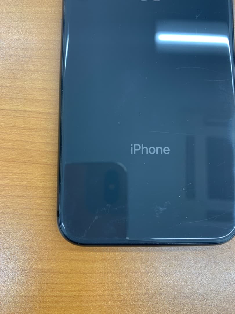 お*り様 動作確認済 iPhone 8 64GB ID K6621