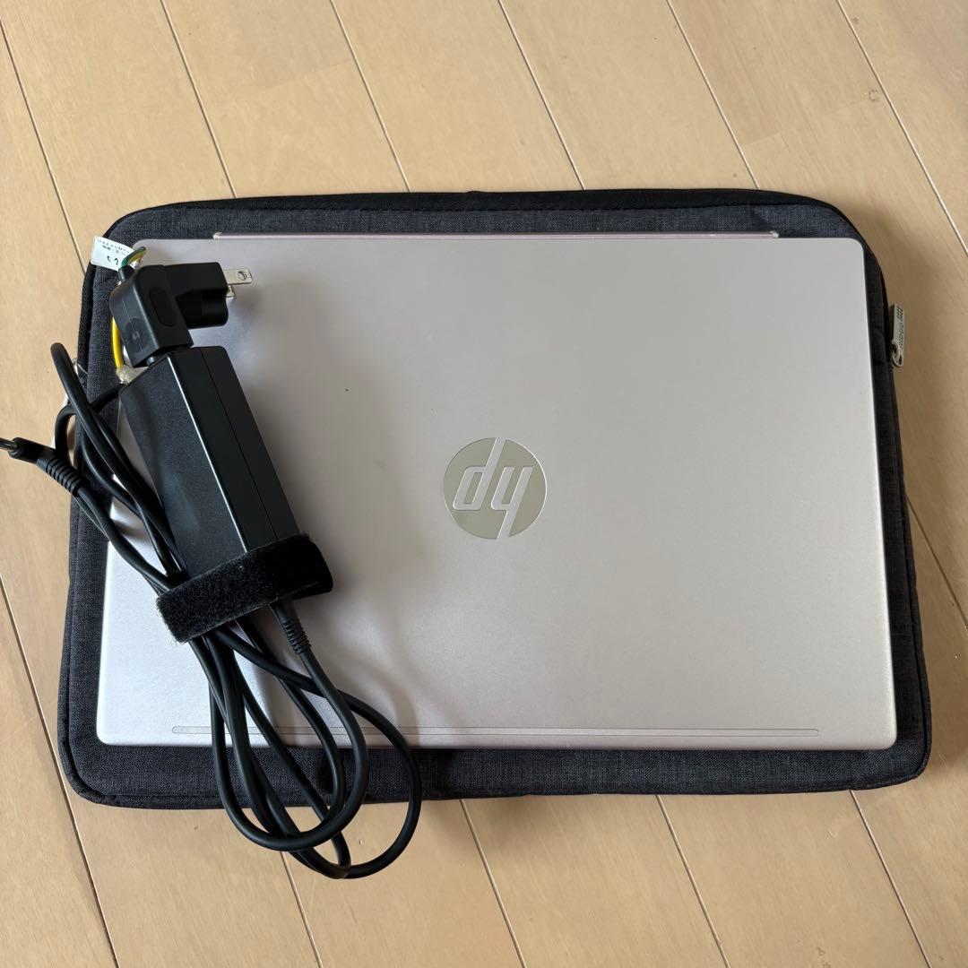 HP ノートパソコン ケース付き