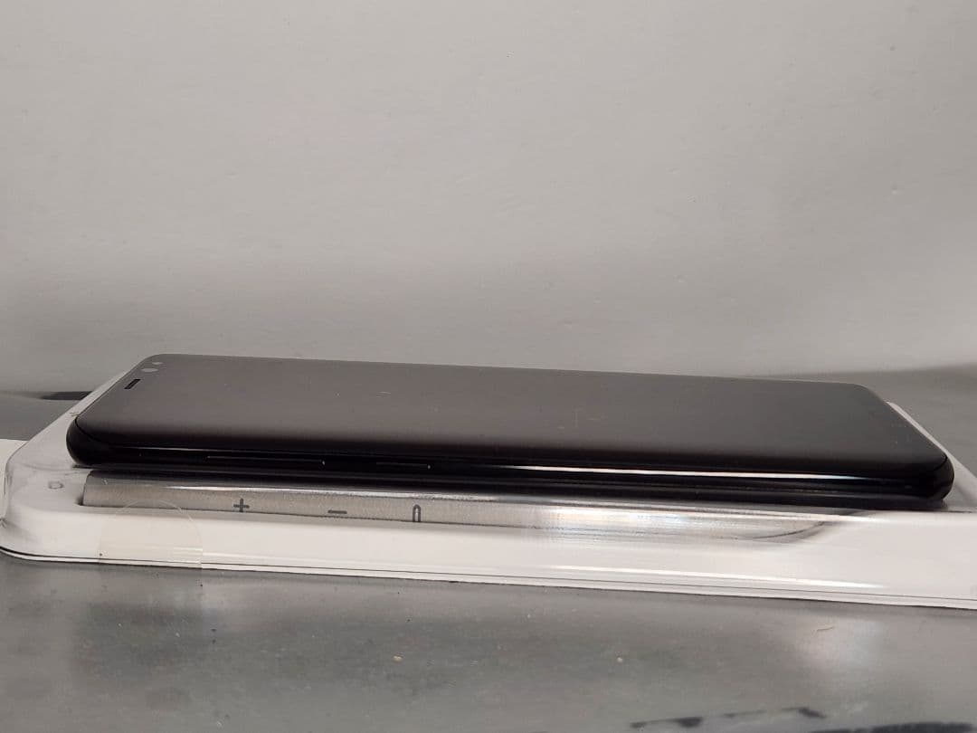 Galaxy S8+ 純正 ケース, buds及びmicroSD 付き