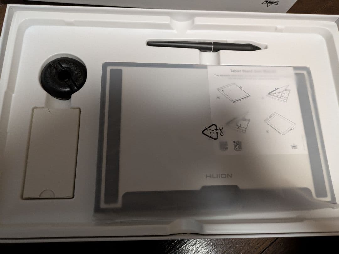 HUION 液タブ 液晶ペンタブレット Kamvas 16