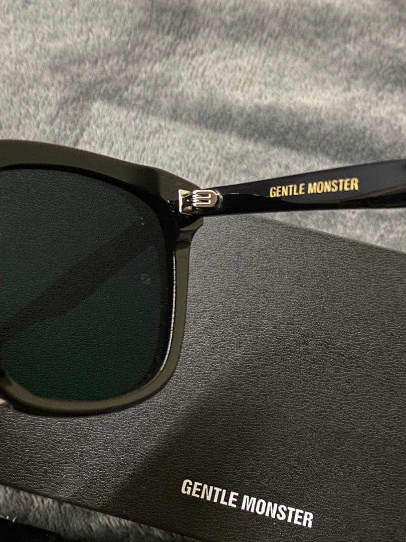 GENTLE MONSTER サングラス ブラック FRIDA
