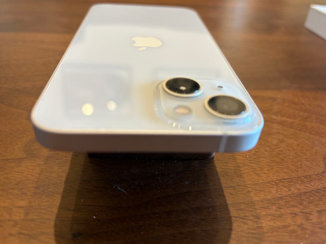 Apple iPhone 13 ホワイト 本体　バッテリー100%