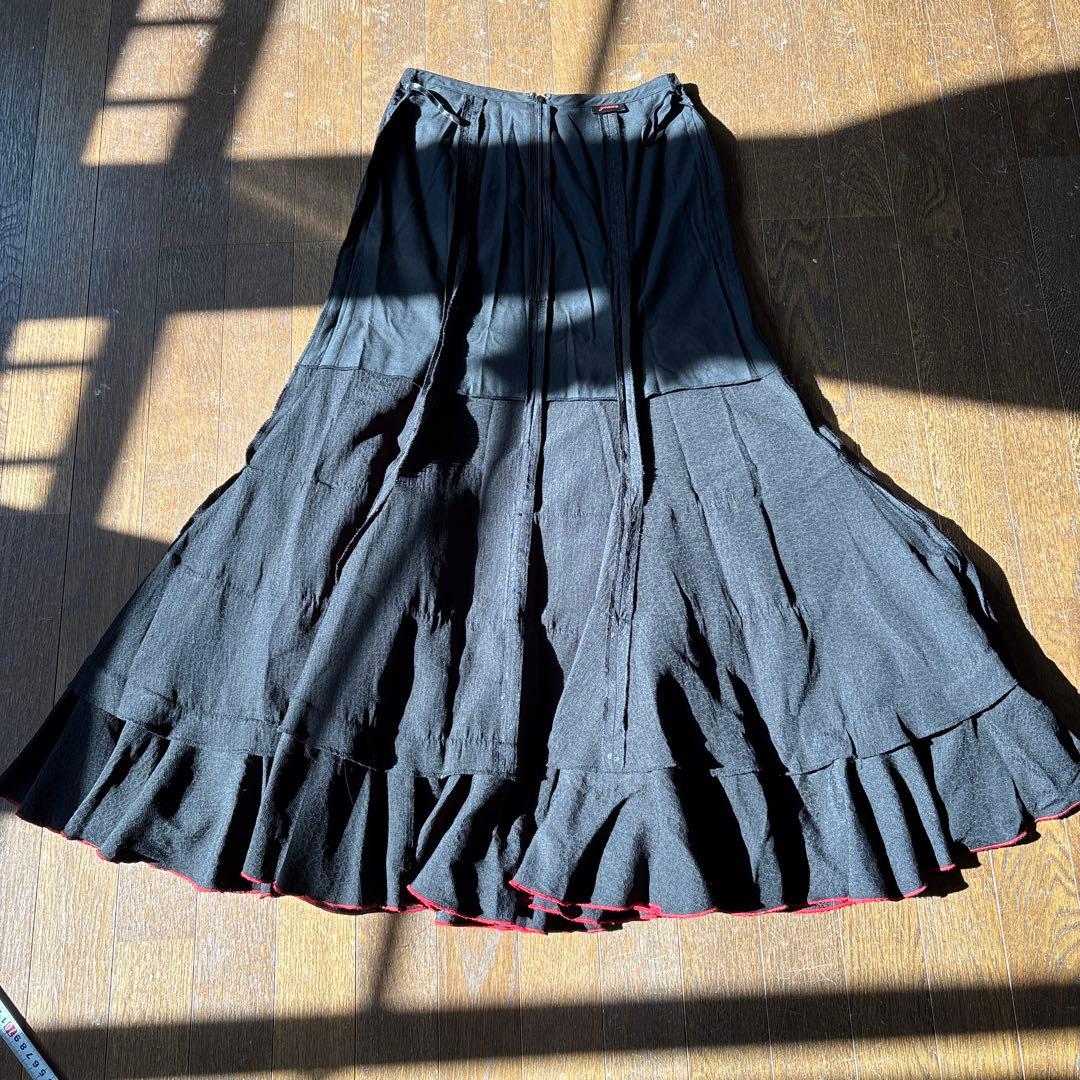 フラメンコドレス 黒　赤フリル付き