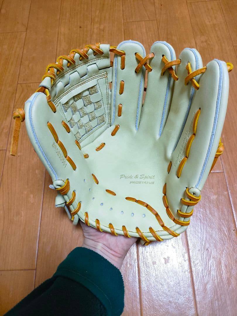 ZETTプロステイタス　軟式用グローブ（源田モデル）