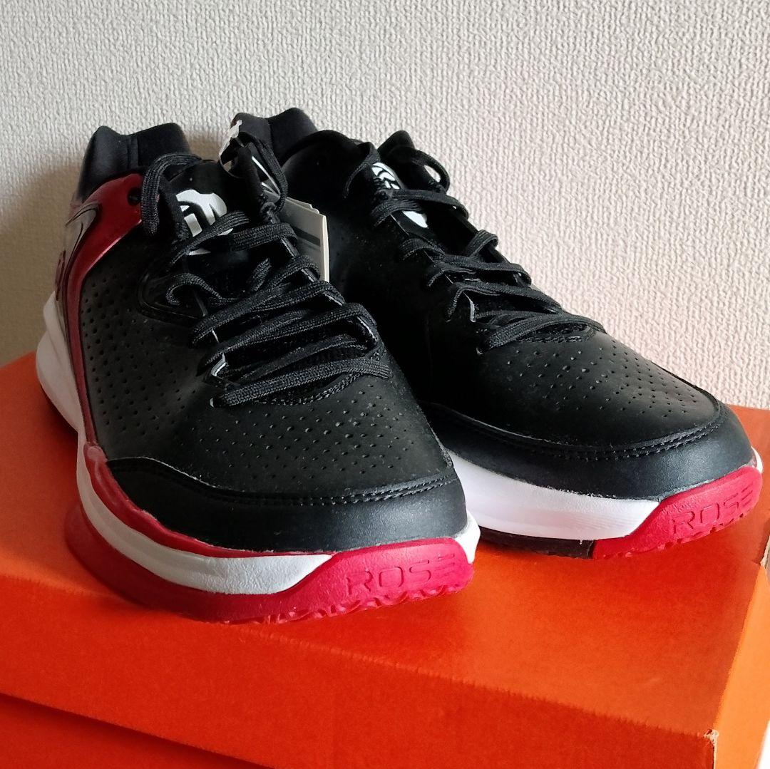 アディダス デリック・ローズ ENGLEWOOD III 27㎝ 新品 紙タグ付