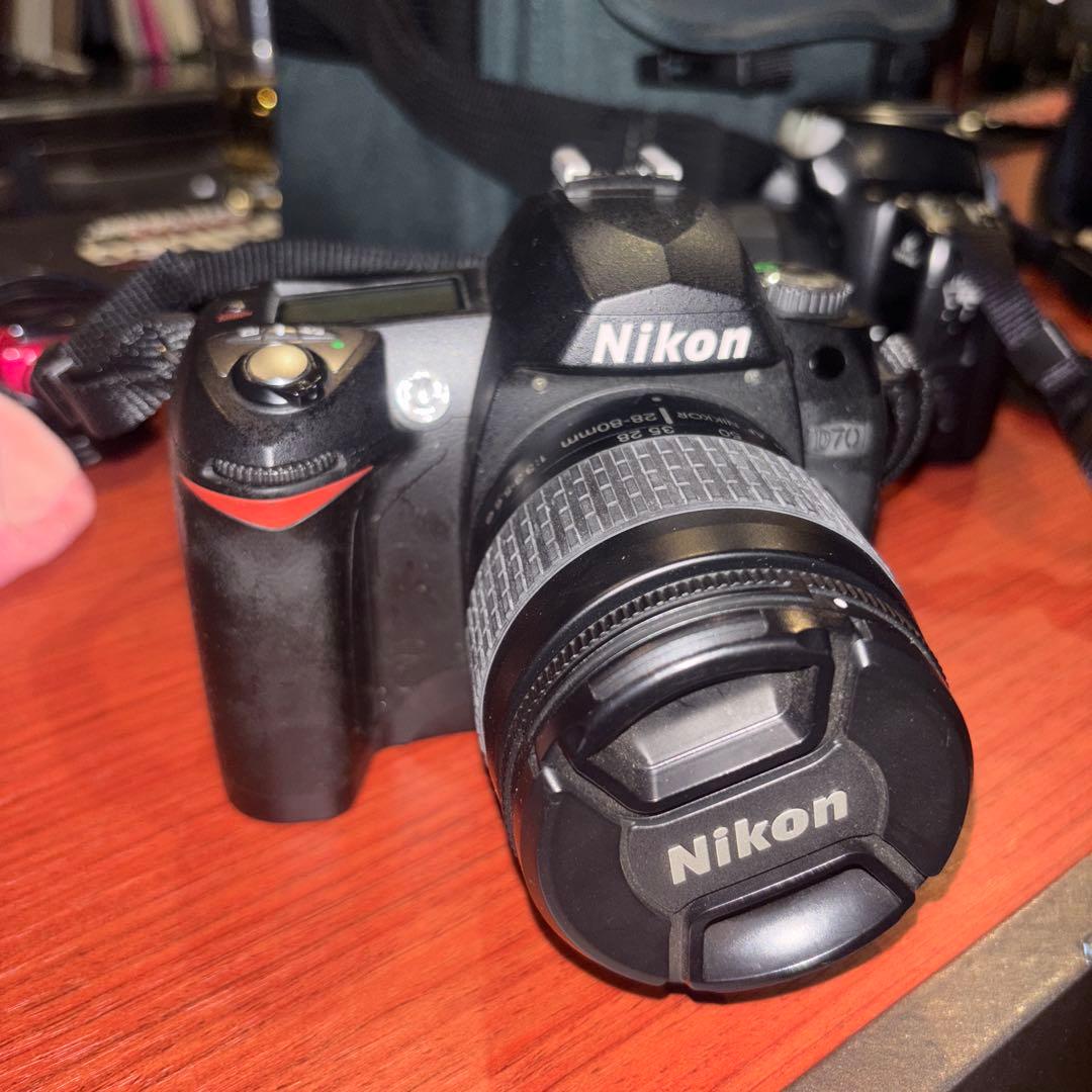 Nikon D70 デジタル一眼レフ 本体