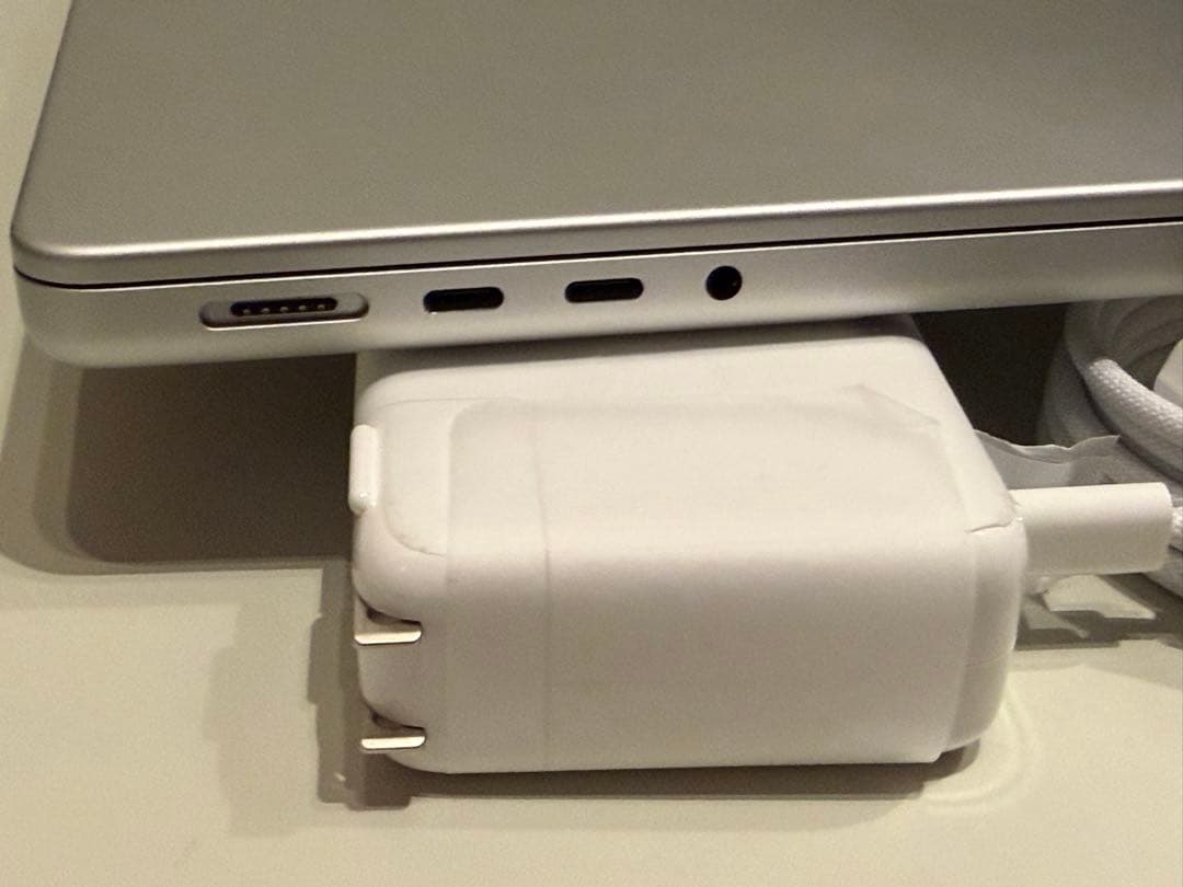 Apple MacBook Pro 14“ M1 Max 64GB JIS